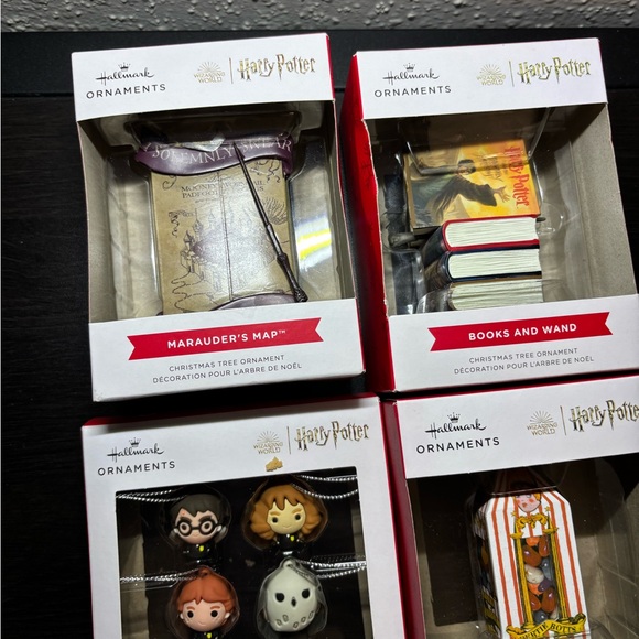 Hallmark Harry Potter Ornament Collection - Picture 3 of 6